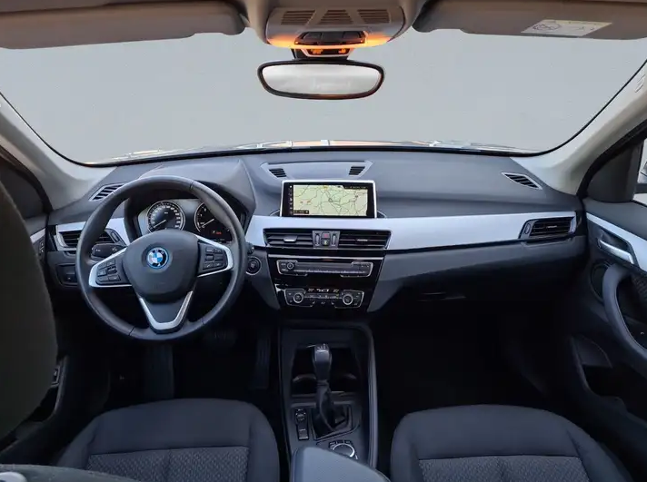 BMW 8 SERIES (01/04/2022) - 